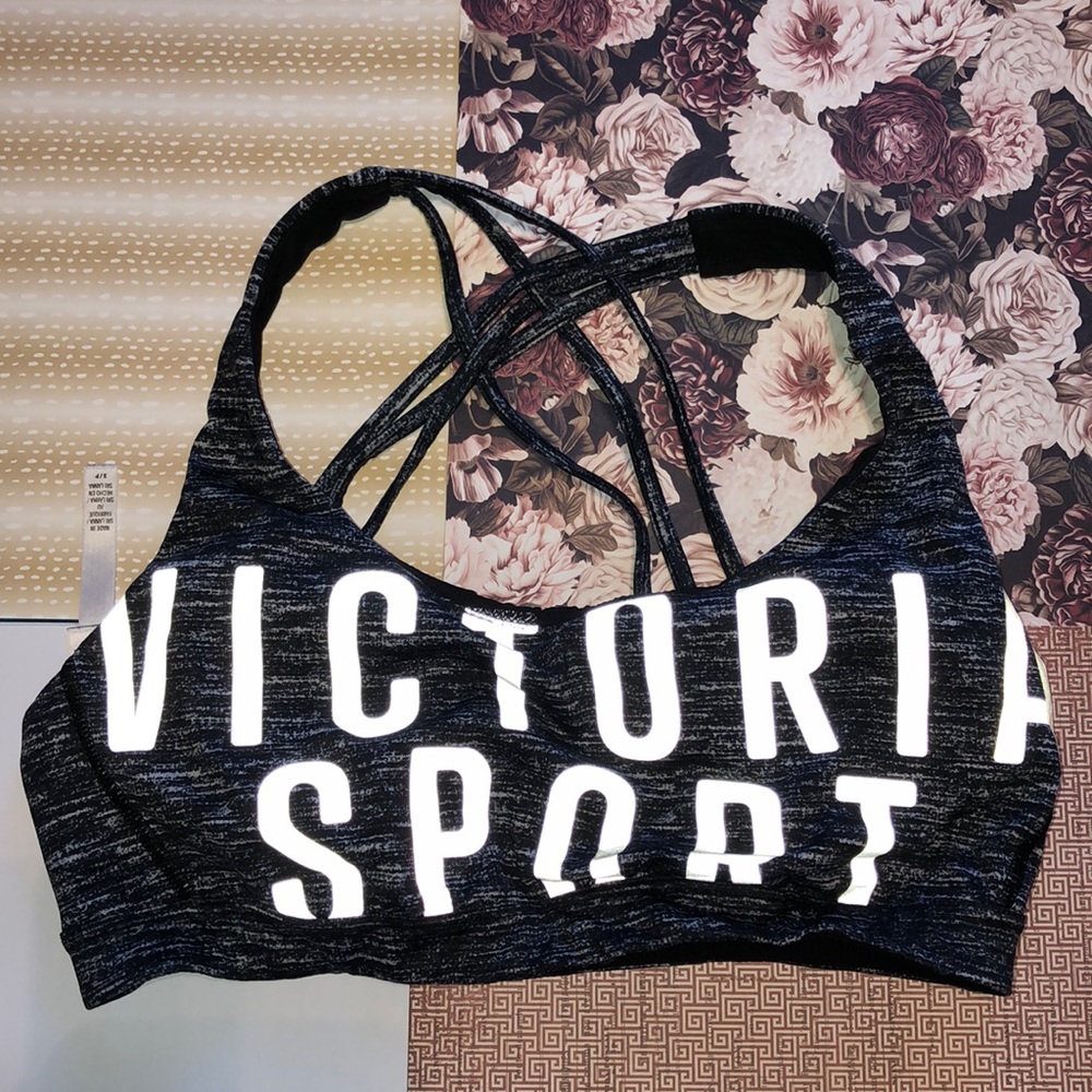 Sports bra